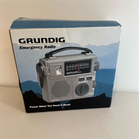 New in Open Box Grundig Emergency Radio Model FR200