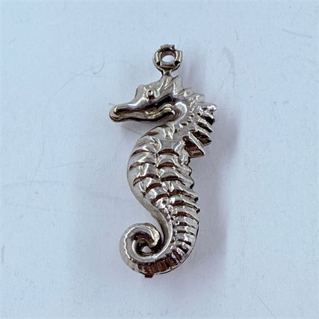 1.7g Sterling Seahorse Pendant
