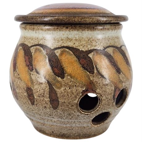 Signed Lynn Lais Studio Pottery Garlic Keeper