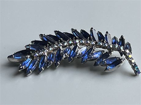 Bluestone feathered Vintage brooch
