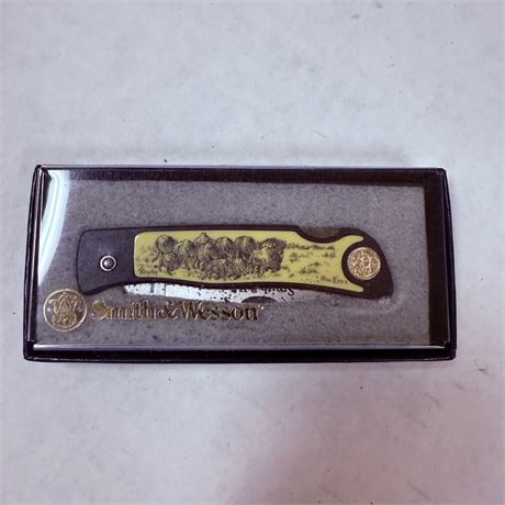 Smith & Wesson Buffalo Scrimshaw Knife