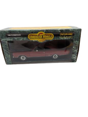 American Muscle ERTL 1:18 1969 Plymouth GTX Hemi Convertible
