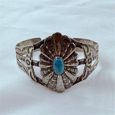 28.6g Navajo Sterling Bracelet