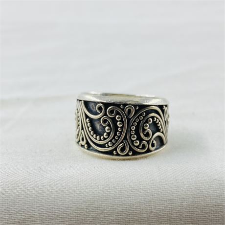 6.4g Sterling Ring Size 8.25