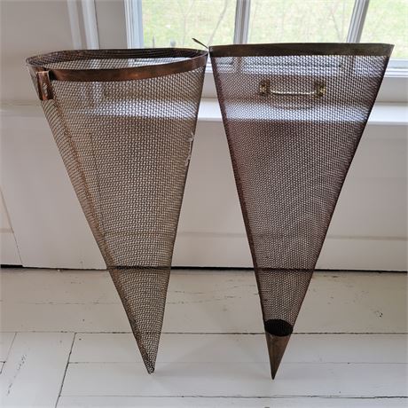 Wall Mount Metal Cone Shaped Baskets, Set of 2