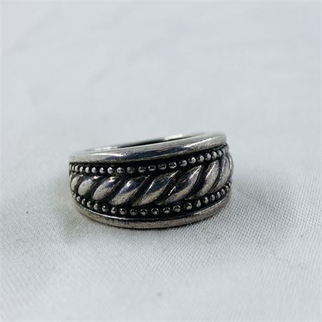 6.8g Sterling Ring Size 7