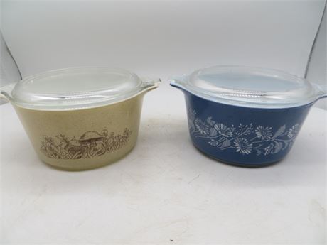 VINTAGE PYREX MUSHROOM CASSEROLE W/LID & COLONIAL MIST W/LID