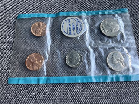 Uncirculated coins set