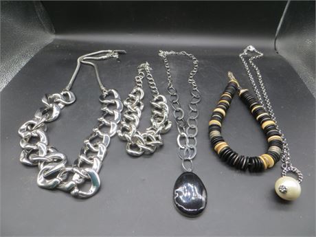 4 Chico's Necklaces, 1 Black & Cream Wood Chunky & 1 Big Pearl Necklaces