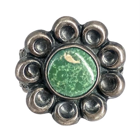 Vintage Navajo Sterling Silver Green Stone Ring – Southwestern Style