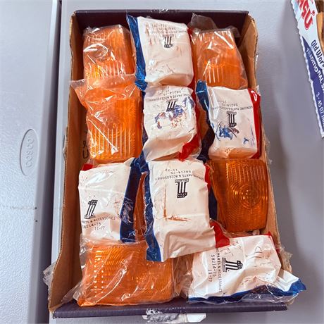 25 NOS Harley Davidson Turn Signal Lenses