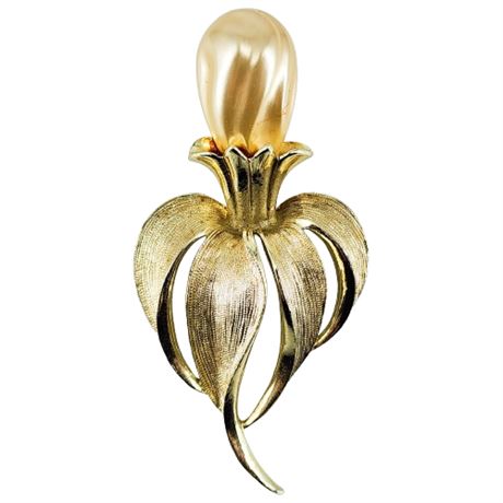 Signed Vintage SARAH COVENTRY "Fantasy Flower" Brooch
