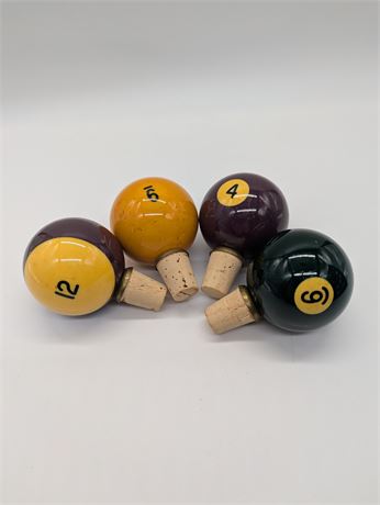 Set 4 Billiard Balls Pool Balls Liquor Wine Bottle Stoppers Barware unused corks