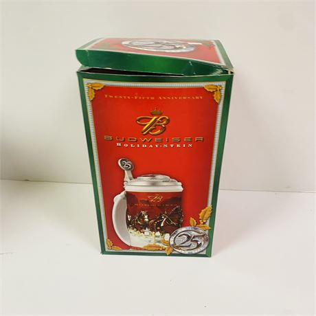 2004 Budweiser Holiday Stein Mint in Orig Box