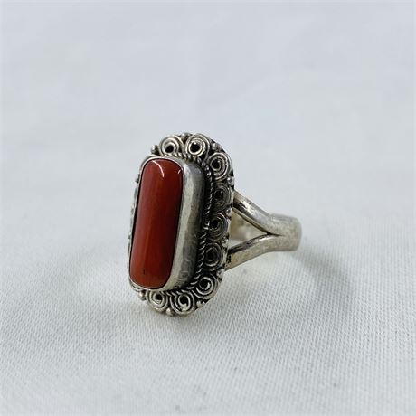 4.5g Sterling Coral Ring Size 6.25