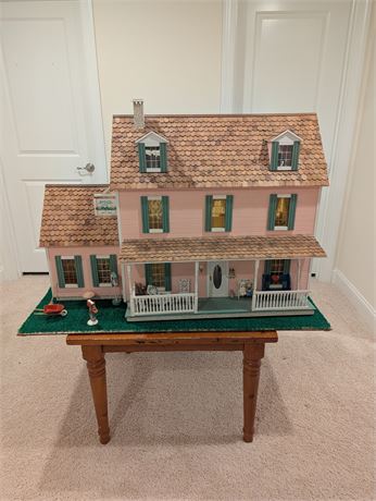 Dollhouse 8 Rooms Fully Furnished