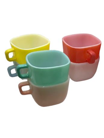 Vintage glassbake square Milk Glass Lipton soup mugs lot