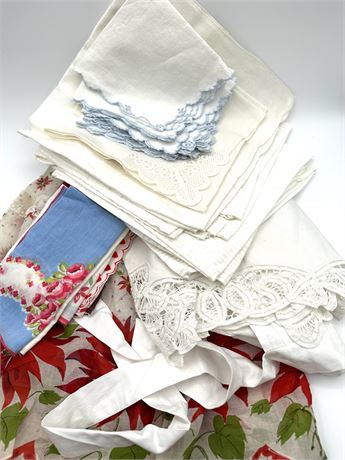 2 Vintage Aprons, Napkins, Handkerchiefs
