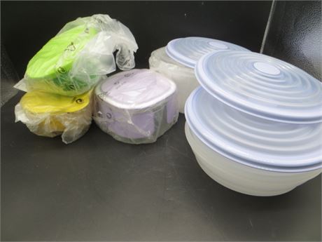 NEW VINTAGE TUPPERWARE 2 LEMON KEEPERS, STORAGE CONTAINER & 3 STUFFABLES