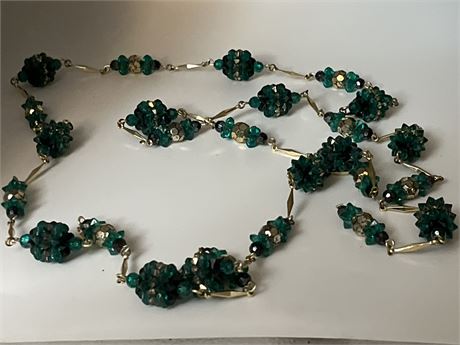 Bumpy green  lampwork beads belt