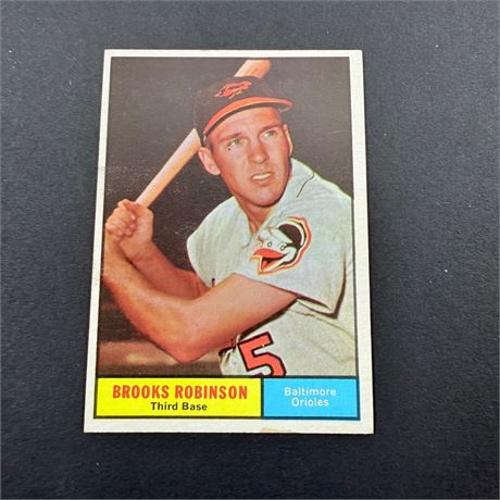 1961 Topps Brooks Robinson #10