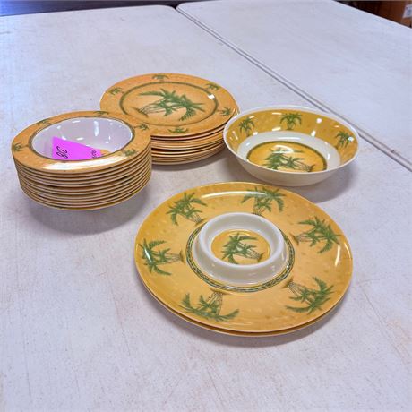 Plasticware Lot