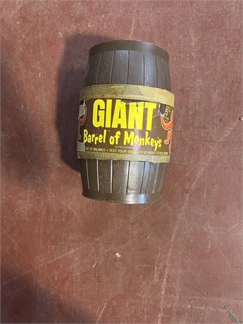 Vintage barrel of monkeys game