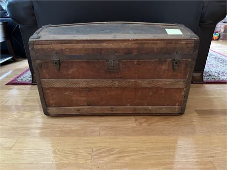 Vintage Trunk with Cool Light Display
