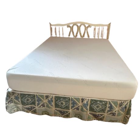 French Provincial Style Full Size Bed with Tuft & Needle Mattress