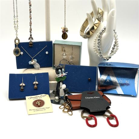 Costume Jewelry Lot, Glass Cat & Misc. Items