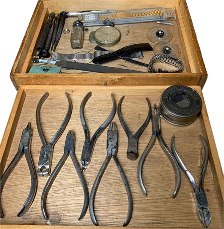 Vintage Watchmakers Tools & Watch Parts in Wood Case