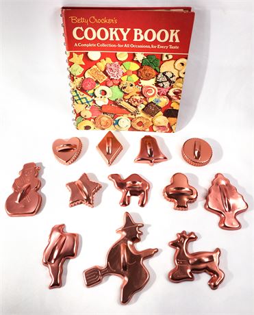 VTG Betty Crocker Cookbook & Metal Cookie Baking Tins