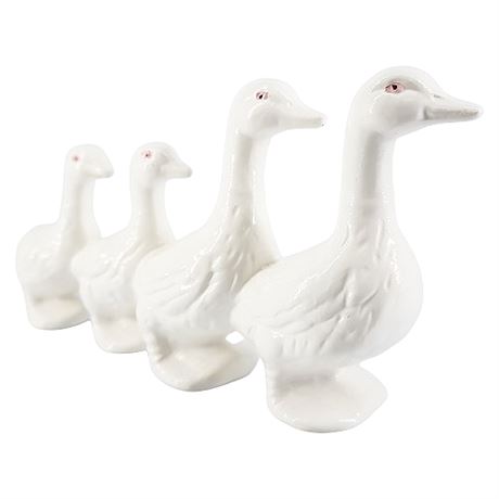 Vintage Dept. 56 "Ducks in a Row" Ceramic Figurine