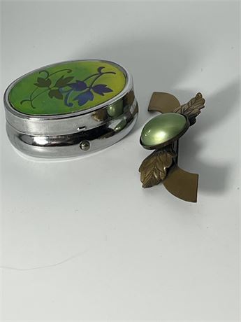 Vintage brooch and pill box lot