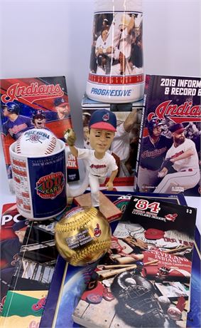 11 pc Cleveland Indians Major League Baseball Collectibles