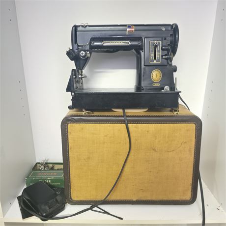 VTG Singer 301A Sewing Machine