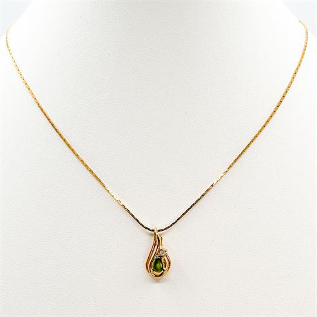 Vintage Monet Gold Tone Gemstone Pendant Necklace