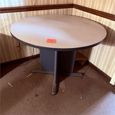42” Round Table
