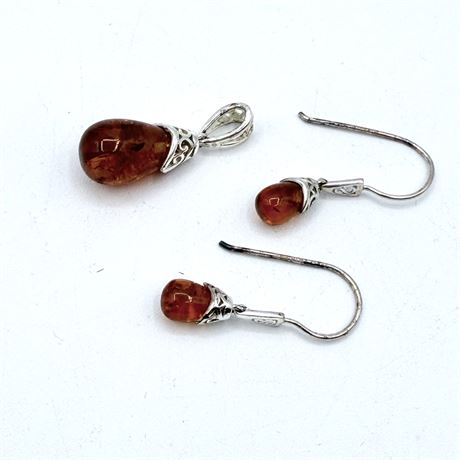 Silver Tone Amber Pendant & Earrings