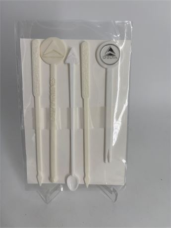 5 Delta Airlines Swizzle Sticks
