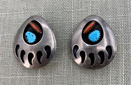 9.2 Gram Native American Vintage Turquoise & Coral Badger Paw Earrings