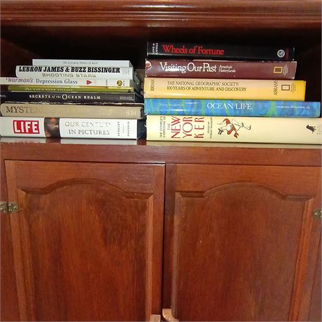 Lot of Books - National Geographic, The New Yorker & More