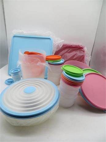 NEW VINTAGE TUPPERWARE TRAYS & MANY CONTIANERS