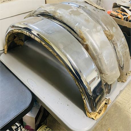 7 NOS Fenders