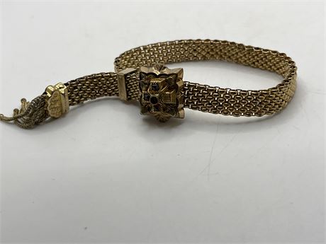 Victorian rolled gold mesh with red stone center bracelet