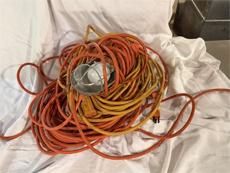 3 Extension Cords & Work Light