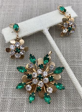 Sparkling Rhinestone & Faux Emerald Mid Century Brooch & Earring Set