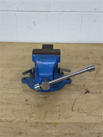Buffalo 4 - Inch Bench Vise