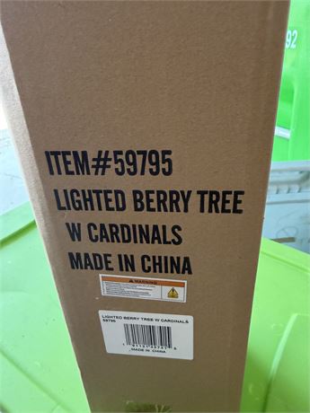 NEW Lighted Berry Tree w/Card w/Cardinals