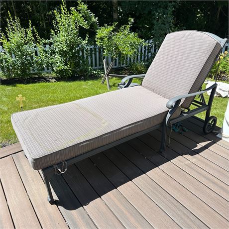 Modern Aluminum Reclining Chaise Lounge